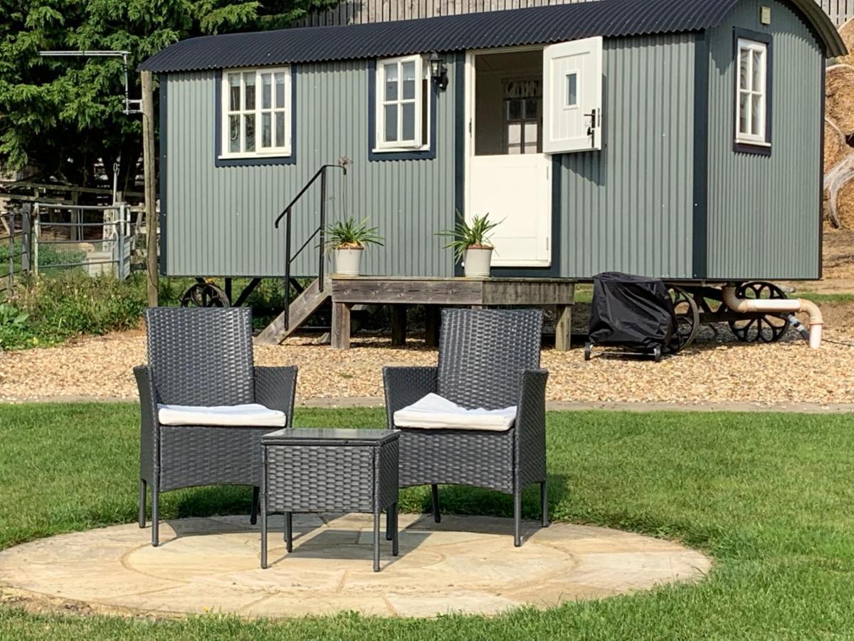 Weatherhead Farm Shepherds Hut Villa Buckingham Exteriör bild