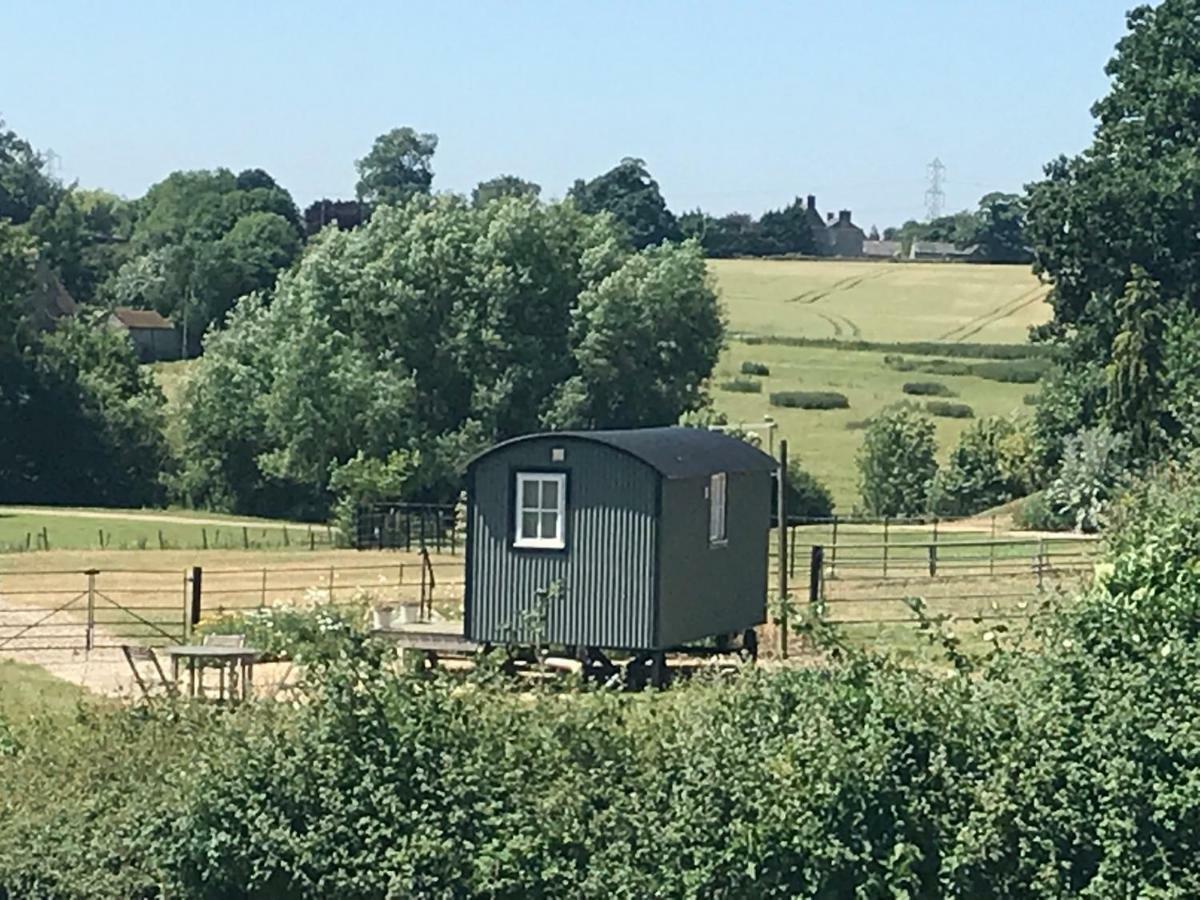Weatherhead Farm Shepherds Hut Villa Buckingham Exteriör bild