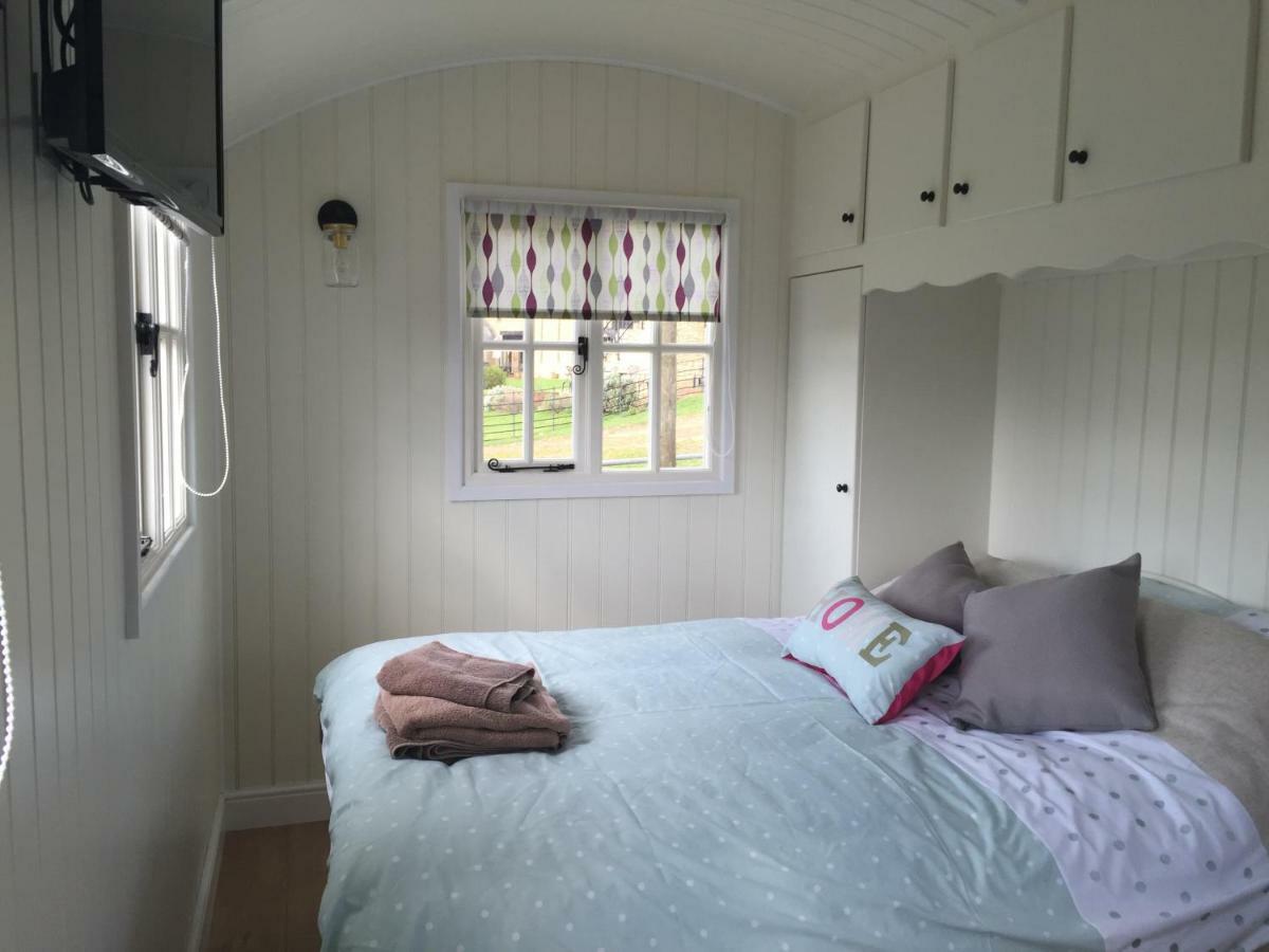 Weatherhead Farm Shepherds Hut Villa Buckingham Exteriör bild